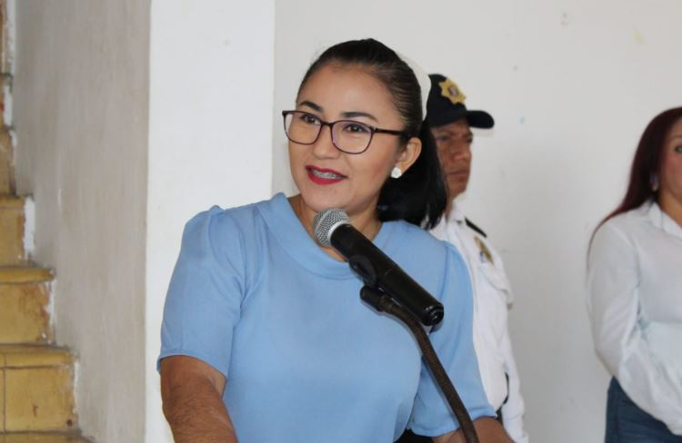 Alcaldesa de Tenabo, en la mira por desacato y presunto desvío de recursos Alcaldesa de Tenabo, en la mira por desacato y presunto desvío de recursos