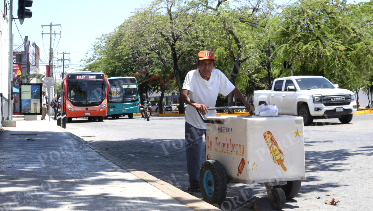 Hay días que por los malestares, no quiere vender, pero al ser su única fuente de dinero, se levanta y sale