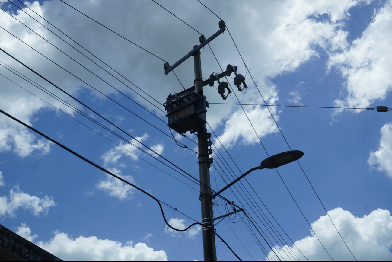 Pese a cambio de transformador en colonia de Campeche, siguen las fallas de la energía eléctrica