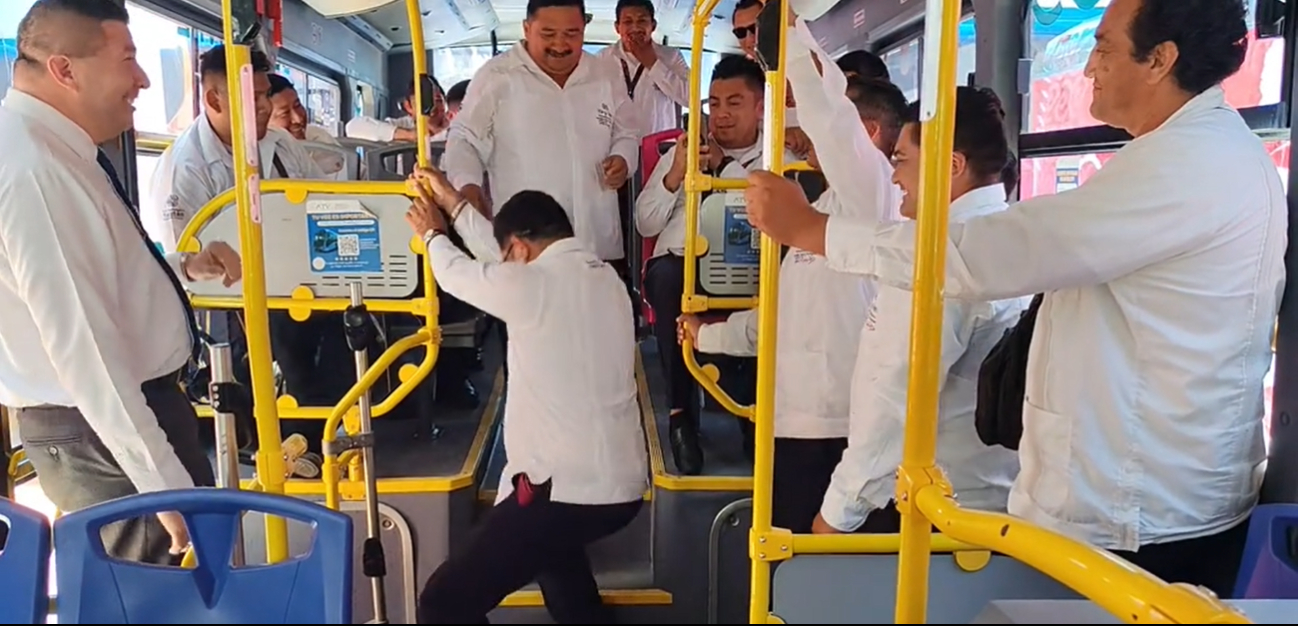 ¡Yo soy sexy!: Choferes del Va y Ven se vuelven virales en TikTok por sacar sus mejores pasos de baile