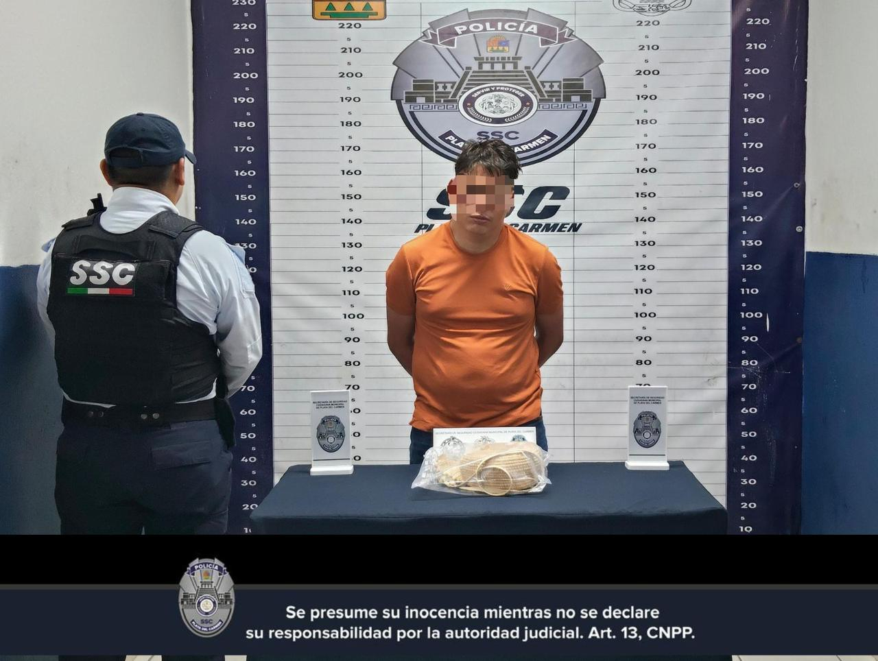 Detiene la policía a colombiano por golpear a su pareja sentimental