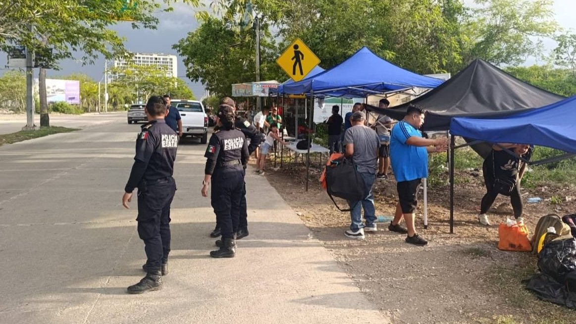 Durante el operativo se aplicaron multas a los comerciantes y en algunos casos se procedió al aseguramiento de productos Durante el operativo se aplicaron multas a los comerciantes y en algunos casos se procedió al aseguramiento de productos