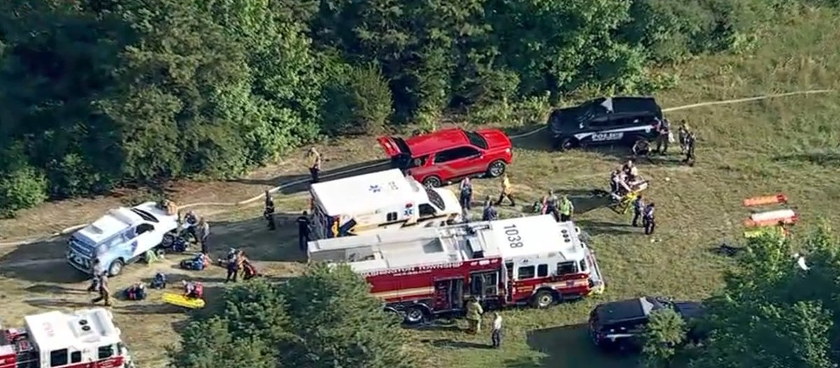 El accidente provocó una gran movilización de cuerpos de emergencia, incluyendo ambulancias, bomberos y helicópteros. El accidente provocó una gran movilización de cuerpos de emergencia, incluyendo ambulancias, bomberos y helicópteros.