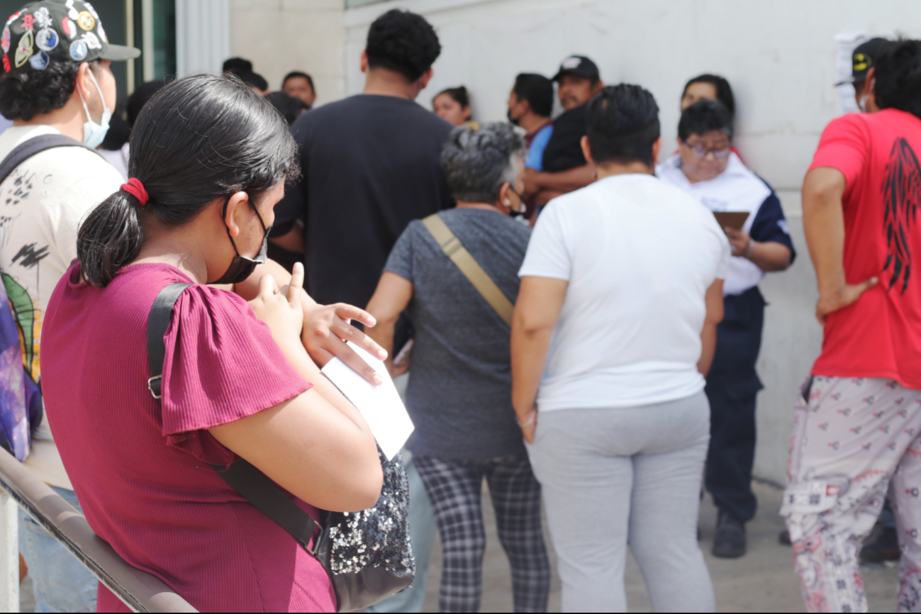 Las autoridades aún  no confirman si un  menor dio positivo  a la enfermedad