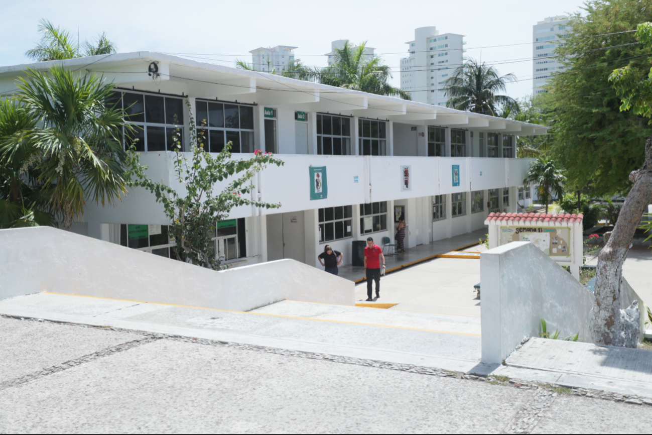 El ciclo escolar cuenta con más de 10 mil 800 alumnos en los distintos programas de formación técnica y bachillerato