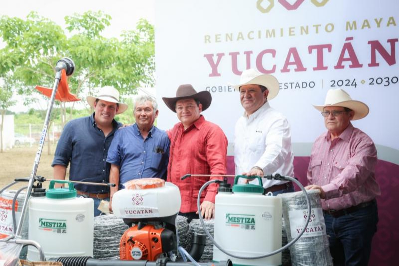 Avanza el Renacimiento Agrícola en Yucatán: Joaquín Díaz Mena entrega herramientas e insumos en Tizimín