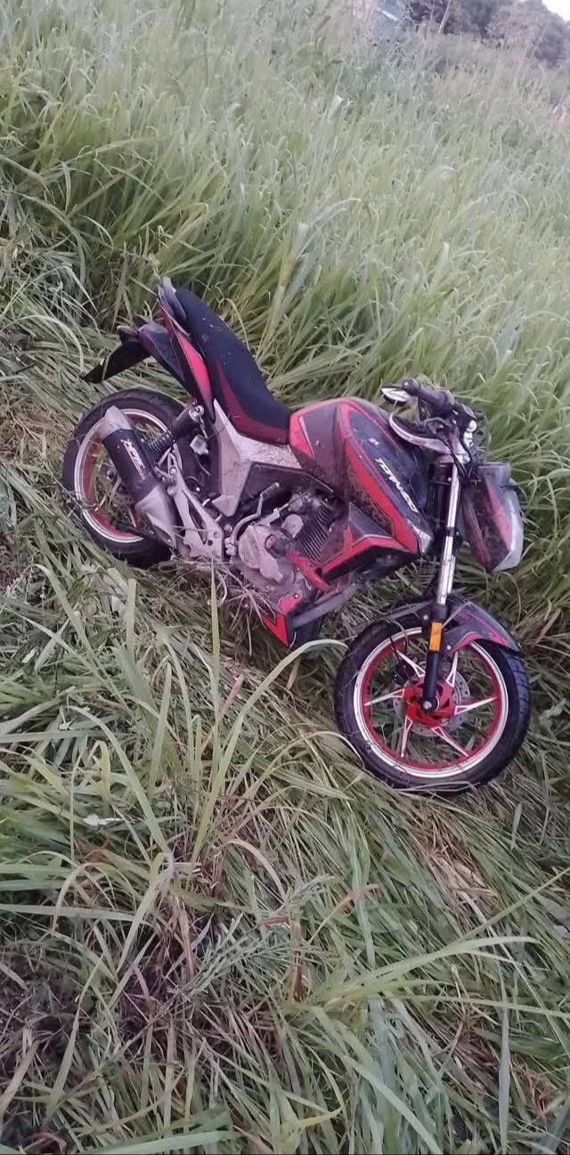 Motociclista sufre accidente vial y es abandonada por su pareja en Chetumal