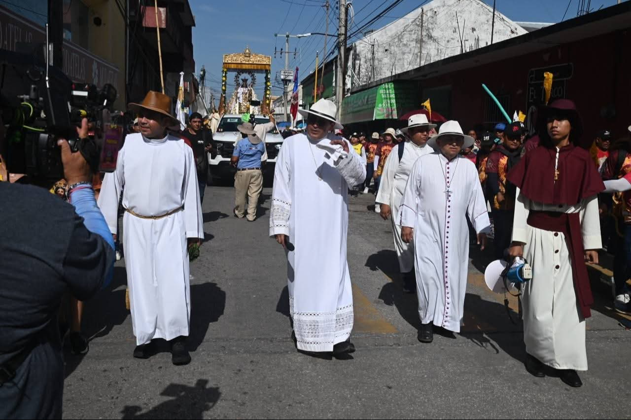 Monseñor José Luis Canto Sosa preside Santa Misa tras recorrido terrestre de la Virgen del Carmen