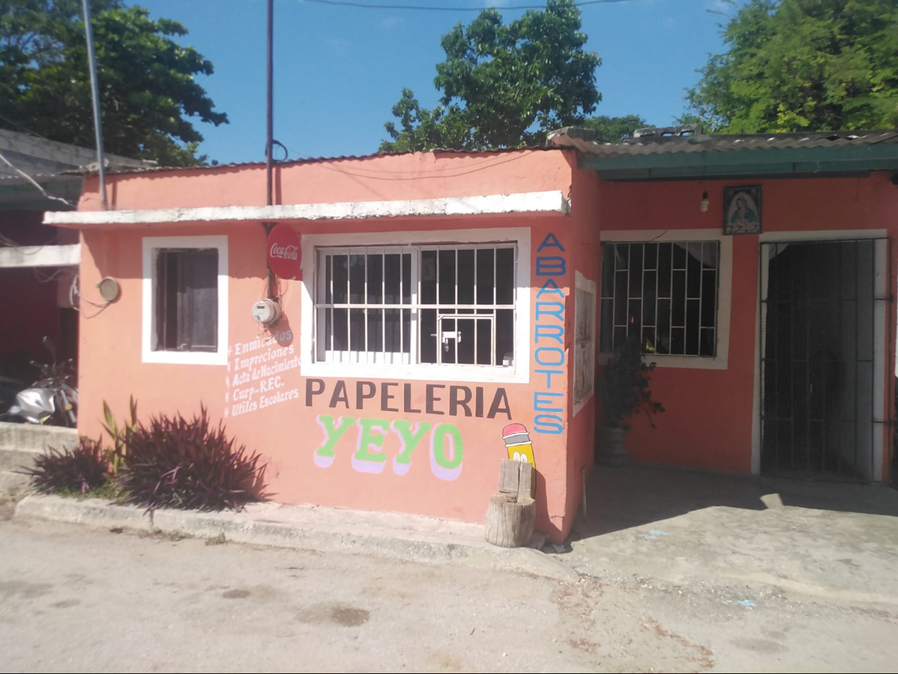 Vacaciones "enemigas" de las papelerías en Sabancuy; hasta 80% bajan las ventas