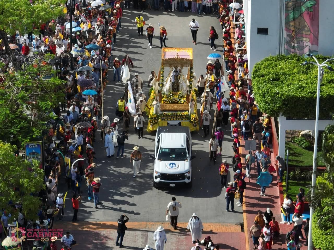 Feligresía carmelita celebra con vítores y cantos en recorrido por tierra de la Virgen