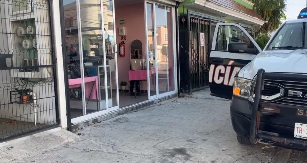 Asaltan joyería en la Unidad Morelos de Cancún Asaltan joyería en la Unidad Morelos de Cancún