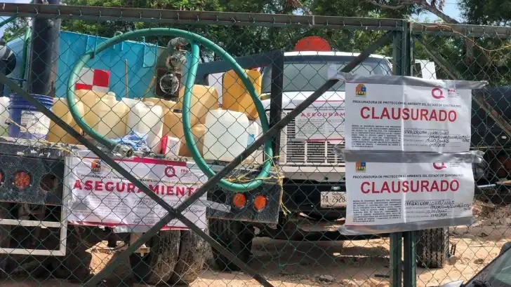Empresa será multada tras utilizar pipa de aguas negras para retirar agua de supermercado en Chetumal
