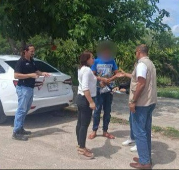 El 1 de julio, personal de la CLBP se trasladó a Becal, Calkiní, para entregar al joven localizado a sus familiares en Champotón El 1 de julio, personal de la CLBP se trasladó a Becal, Calkiní, para entregar al joven localizado a sus familiares en Champotón