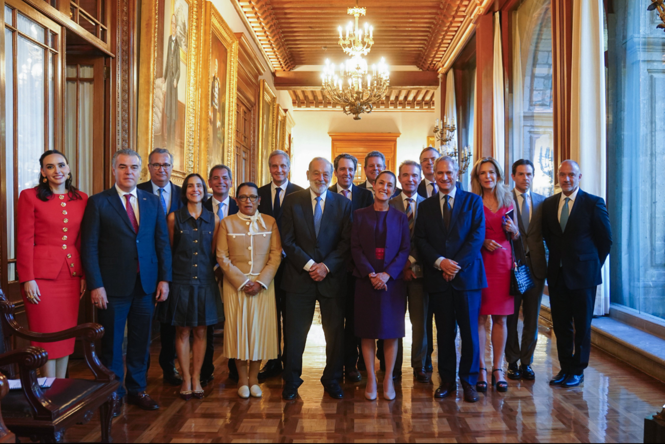 Los empresarios se reunieron con la Presidenta para hablar del Plan México. Los empresarios se reunieron con la Presidenta para hablar del Plan México.