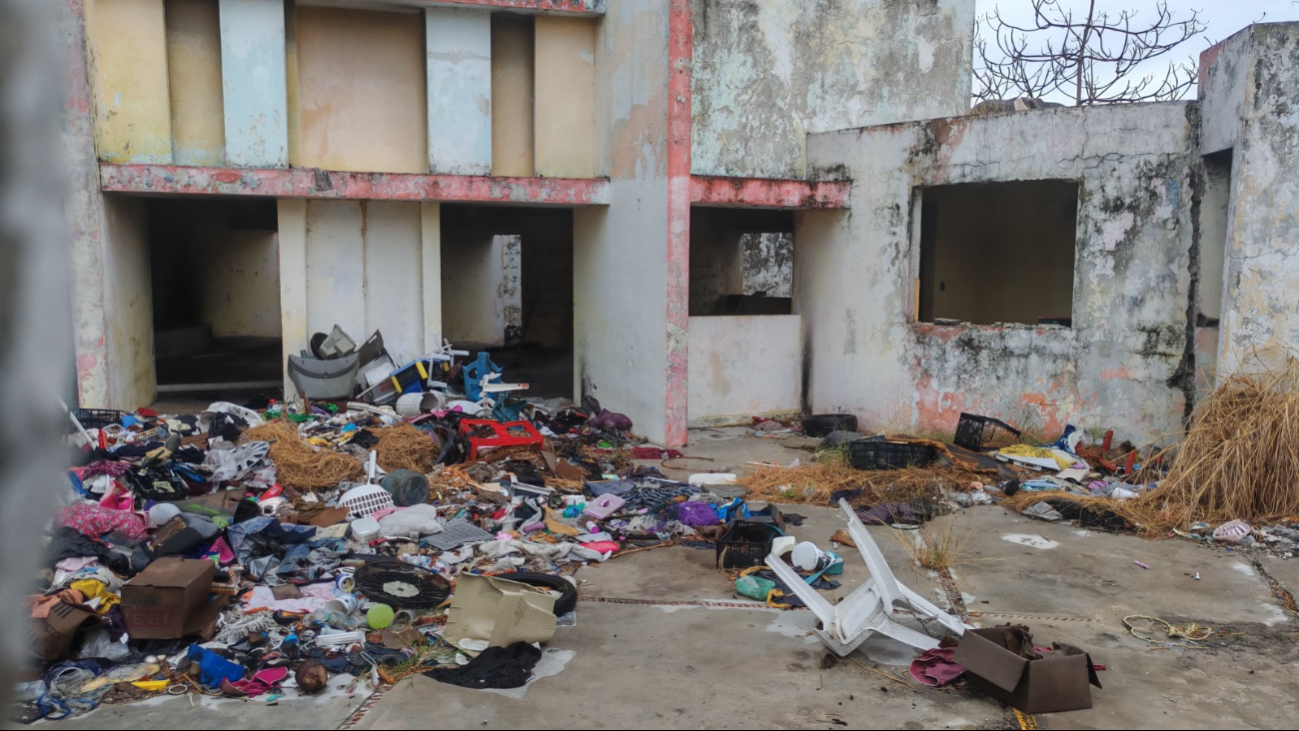 Predio del sindicato de PEMEX, foco de riesgo y abandono en Avenida Cuauhtémoc Predio del sindicato de PEMEX, foco de riesgo y abandono en Avenida Cuauhtémoc