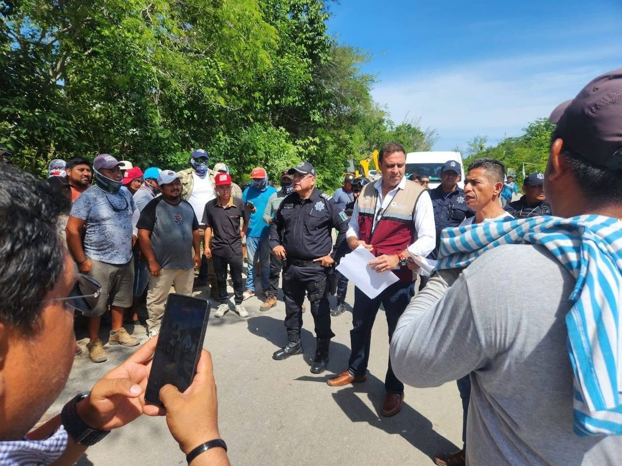 Evidencian irregularidades en reunión para atender problemas de Mahahual