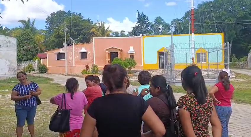 Reclaman energía en Sahcabchén , Hopelchén Reclaman energía en Sahcabchén , Hopelchén