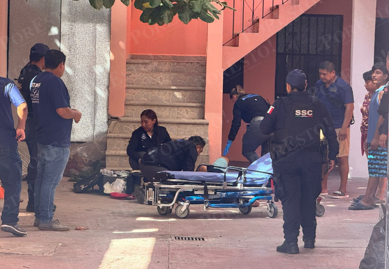 Se cree que la causa de la caída fue debido a la pérdida de equilibrio del hombre Se cree que la causa de la caída fue debido a la pérdida de equilibrio del hombre