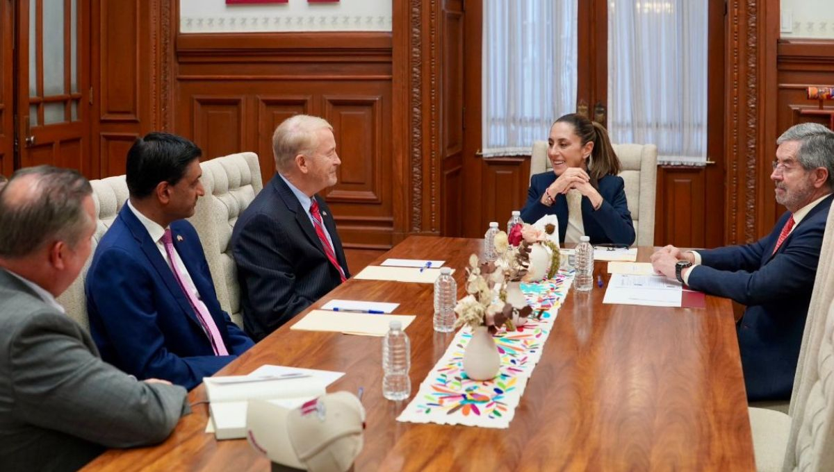 Sheinbaum se reunió con el embajador Ronald Johnson y una delegación del Congreso de Estados Unidos Sheinbaum se reunió con el embajador Ronald Johnson y una delegación del Congreso de Estados Unidos