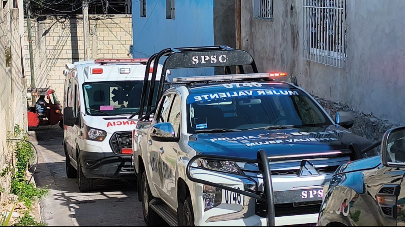 Paramédicos del sector salud y policías acudieron rápidamente y lograron estabilizarla.