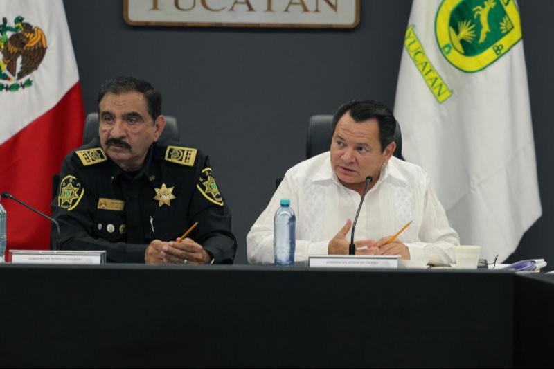Joaquín Díaz Mena reafirma compromiso con la seguridad en Yucatán Joaquín Díaz Mena reafirma compromiso con la seguridad en Yucatán