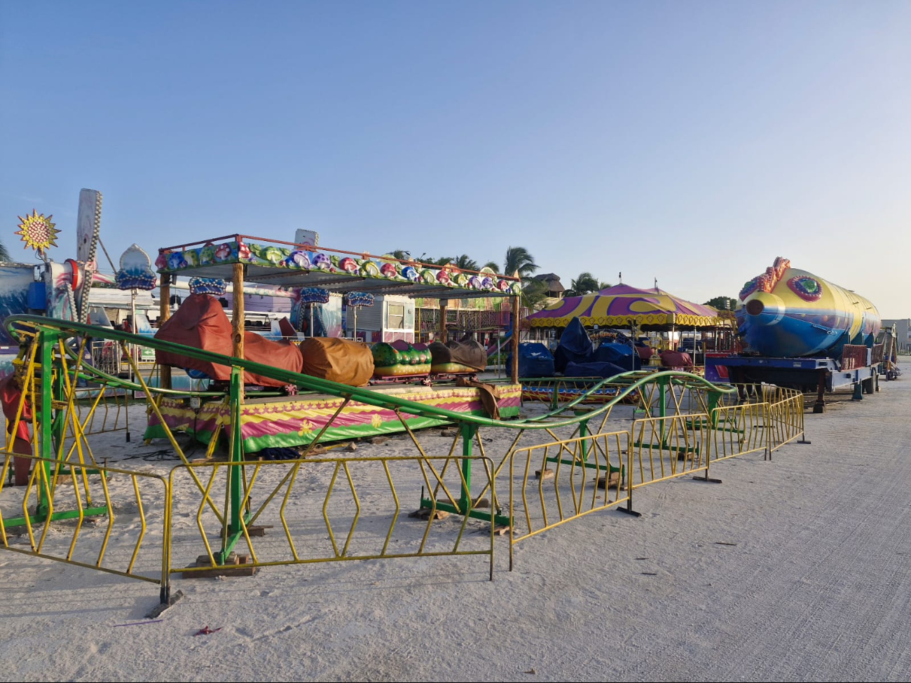 Se restaura la vida nocturna  en Progreso; ferias en las playas comienzan a ser instaladas