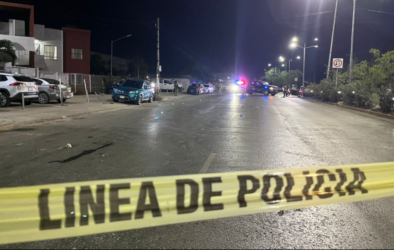 Madrugada violenta en Cancún:  Reportan ataque armado en la avenida Lakín; hay un herido