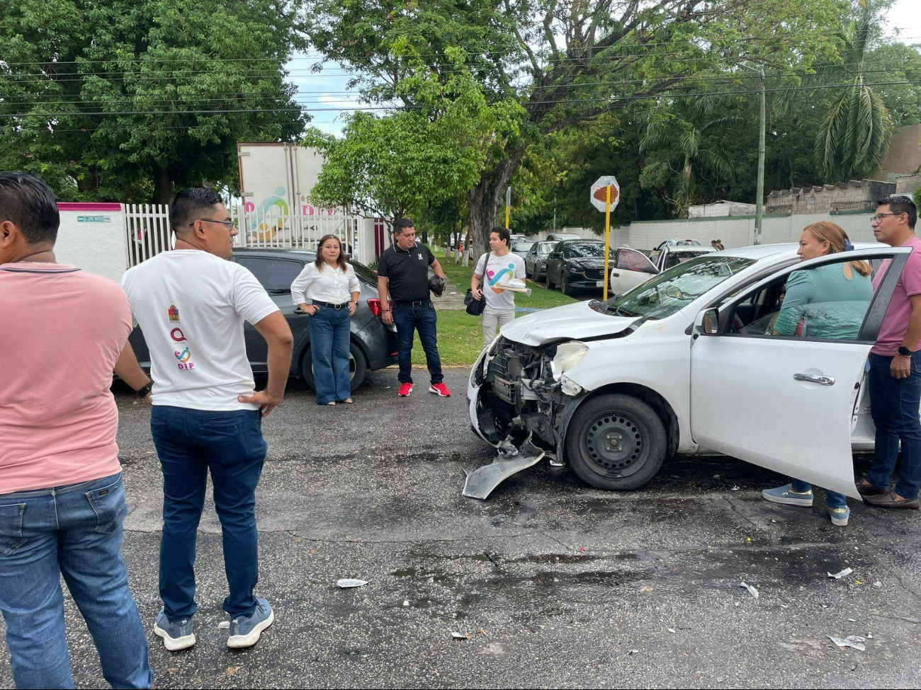 Reportan accidente vehicular en colonia Italia de Chetumal