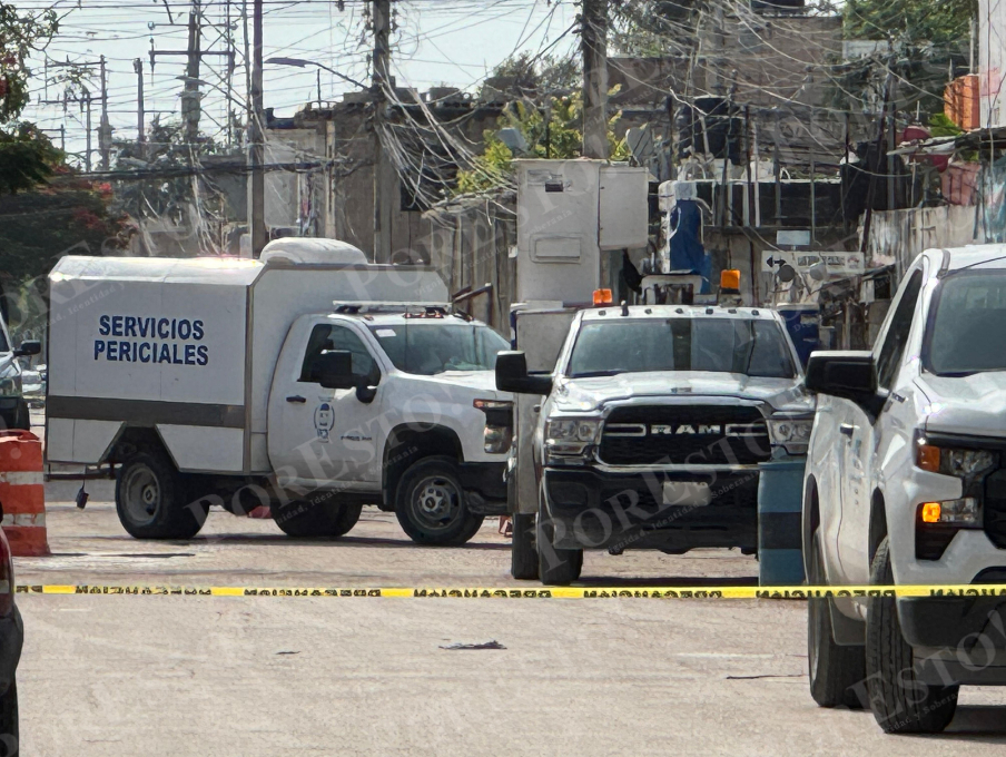 El cuerpo fue levantado y llevado a las instalaciones del Servicio Médico Forense El cuerpo fue levantado y llevado a las instalaciones del Servicio Médico Forense