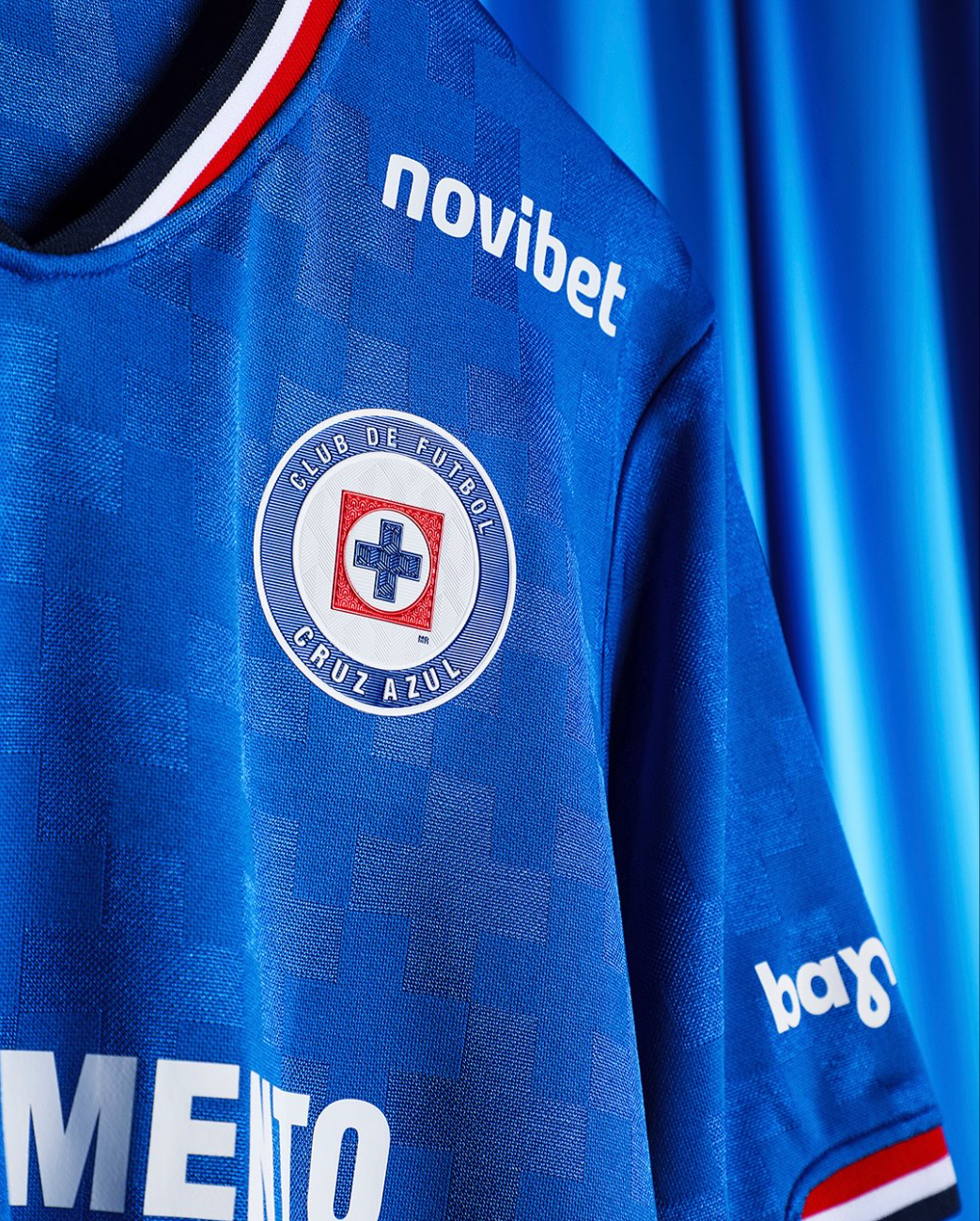 Cruz Azul deslumbra con sus nuevos uniformes para el Apertura 2025: Precio y dónde comprar