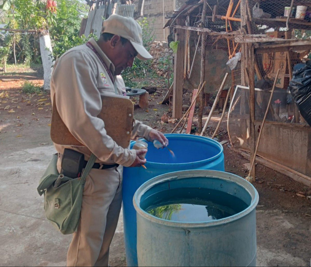 Secretaría de Salud exhorta a eliminar criaderos para frenar el dengue