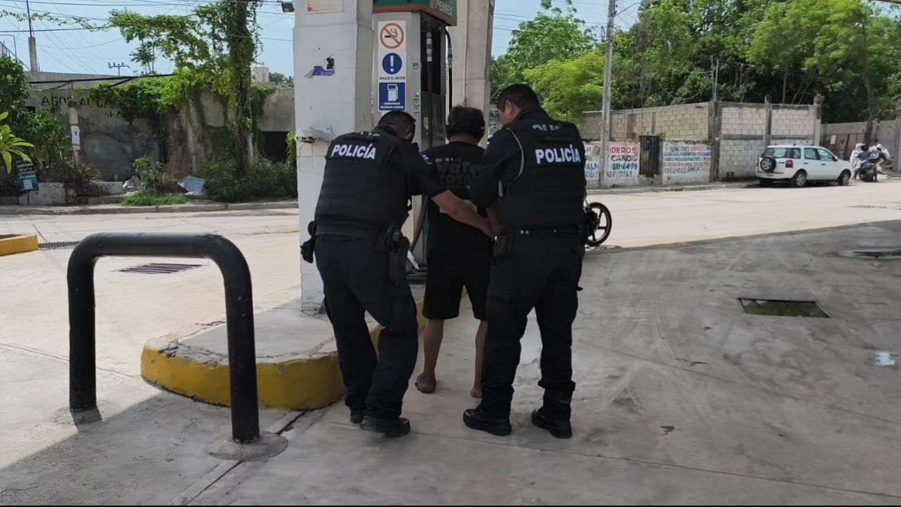 Testigos llamaron al 911 temiendo que el hombre hubiera fallecido. Testigos llamaron al 911 temiendo que el hombre hubiera fallecido.