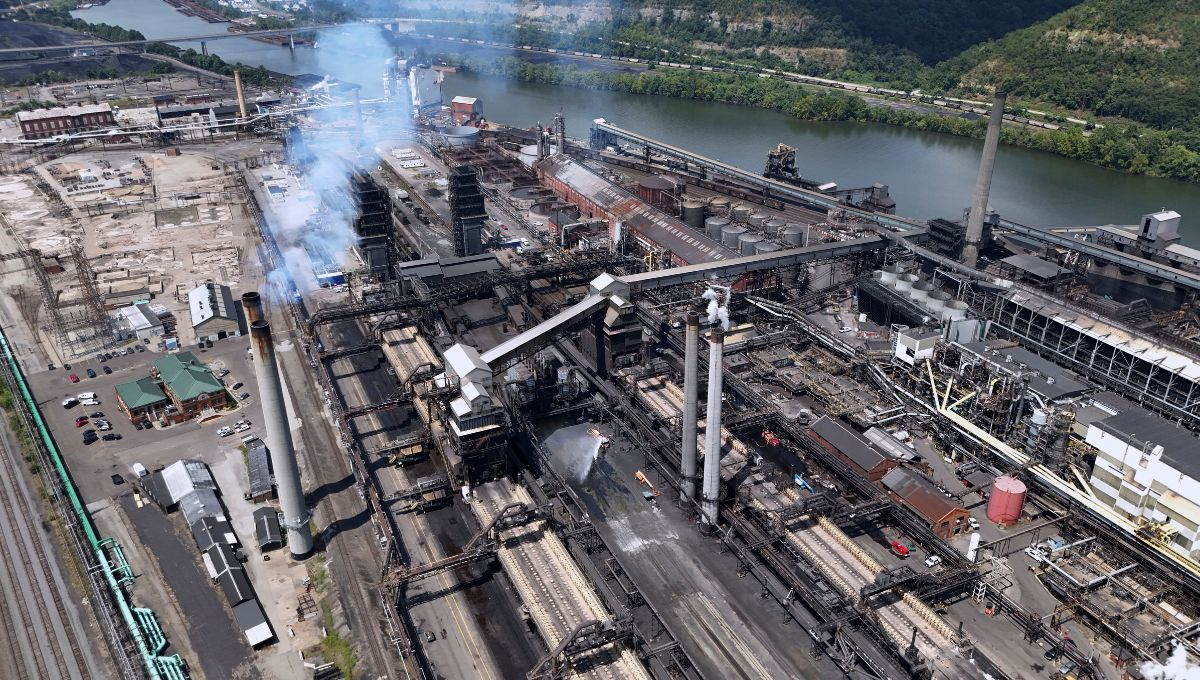El siniestro ocurrió alrededor de las 10:51 horas y provocó una columna de humo negro visible en gran parte del Valle de Monongahela El siniestro ocurrió alrededor de las 10:51 horas y provocó una columna de humo negro visible en gran parte del Valle de Monongahela