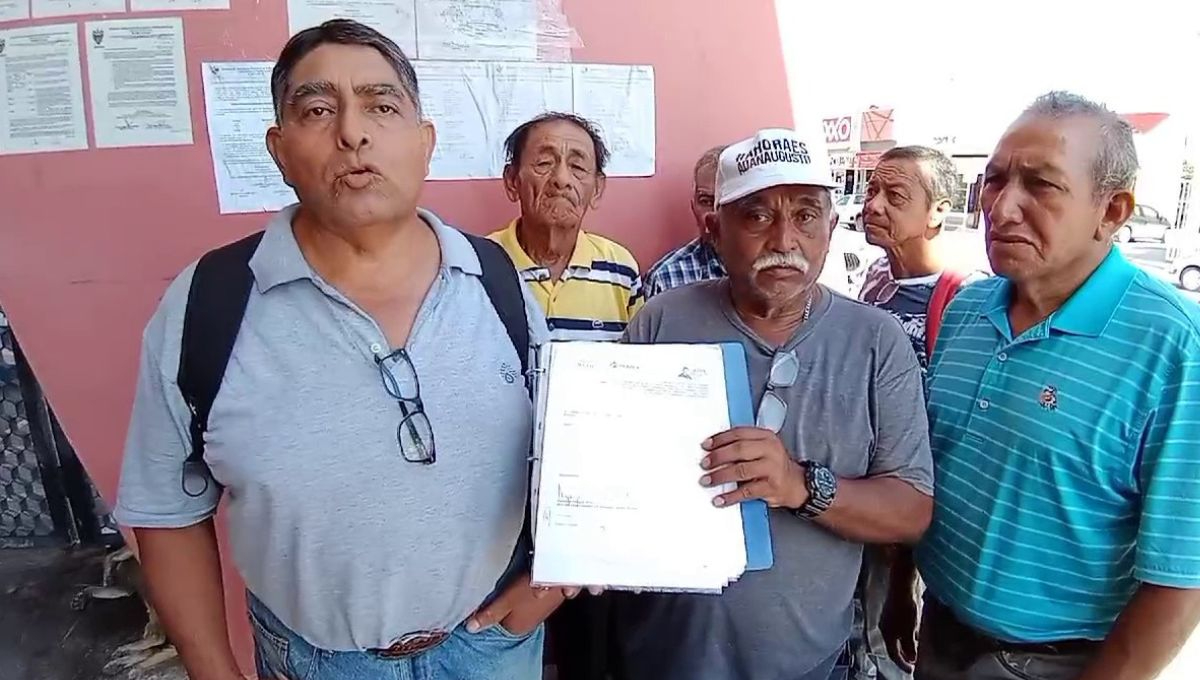 Jubilados petroleros afectados por el robo de la última plaza organizarán asambleas en 14 estados Jubilados petroleros afectados por el robo de la última plaza organizarán asambleas en 14 estados