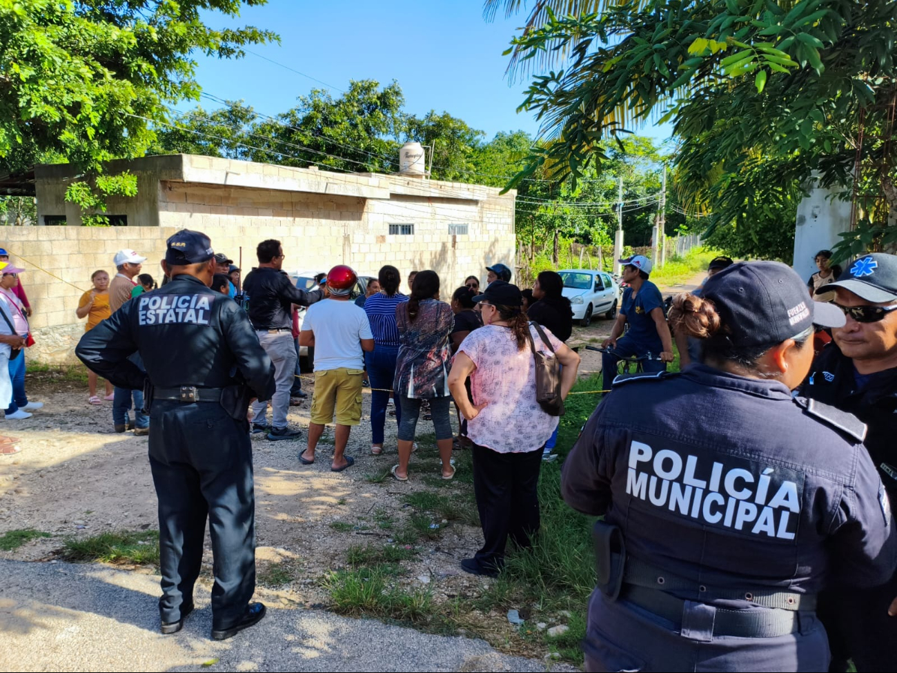 Al sitio acudieron topógrafos, elementos de la Policía Municipal y Estatal y representantes legales