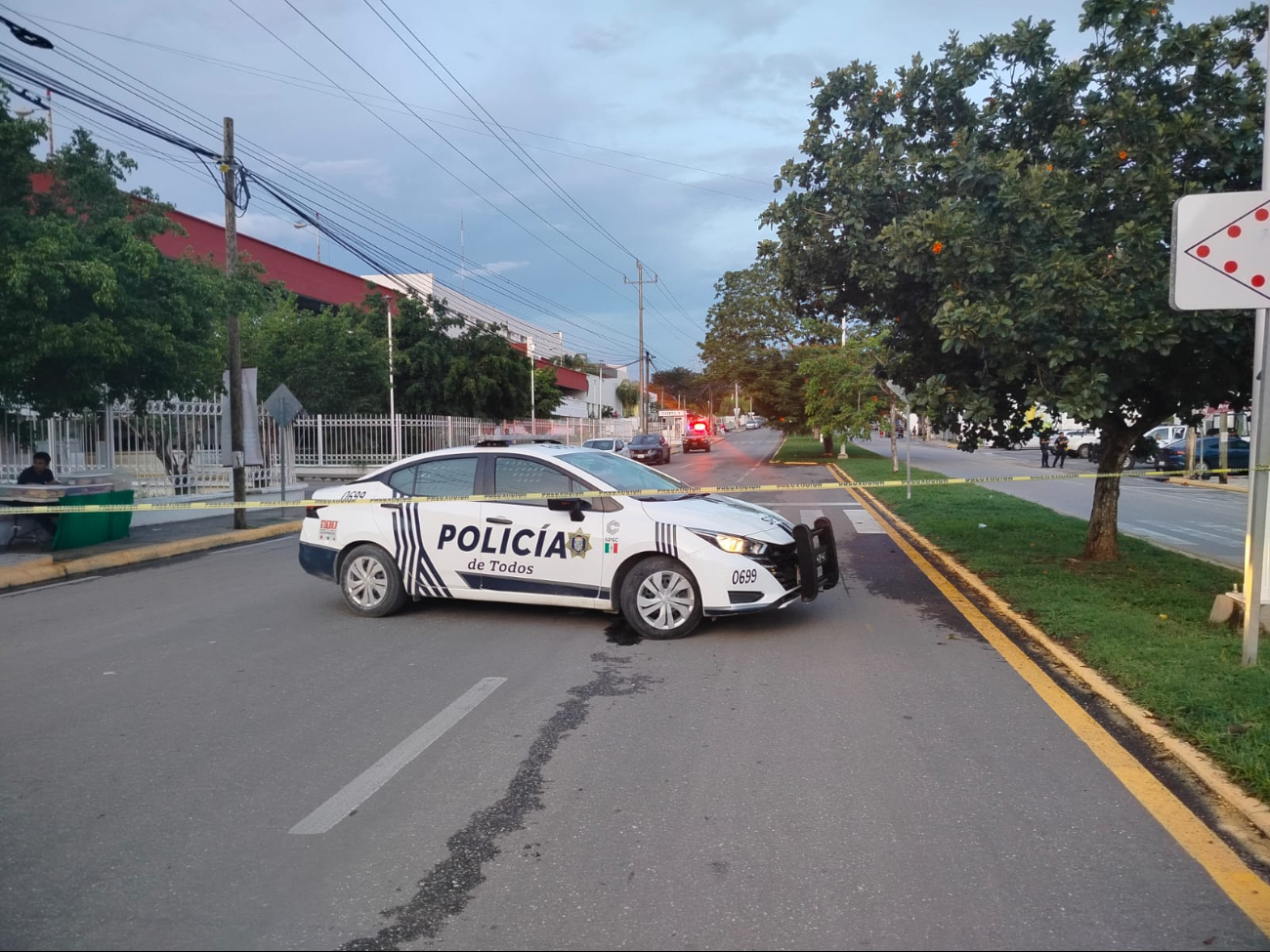 Balacera en la colonia San Rafael deja un herido y desata fuerte operativo en Campeche. Balacera en la colonia San Rafael deja un herido y desata fuerte operativo en Campeche.
