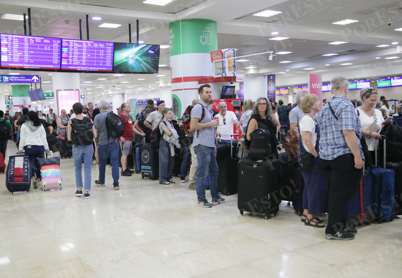 la tarde el lunes reporto un total de 104 vuelos y 14 mil 892 pasajeros resultaron afectados