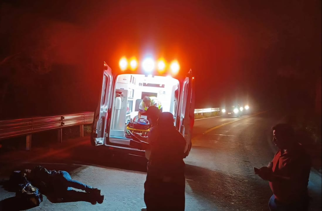 Motorista de 40 años derrapó en la carretera libre Campeche–Champotón rumbo a Seybaplaya