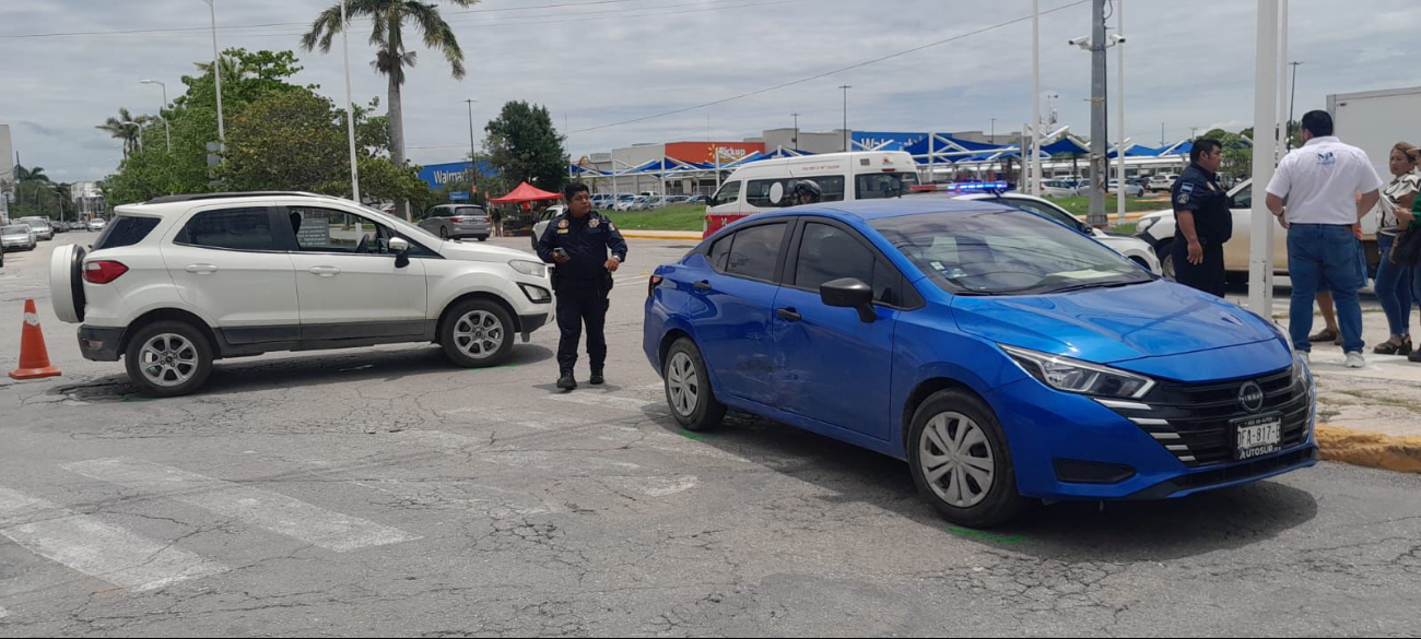 Policía Estatal supervisa reparación de daños tras accidente en Campeche