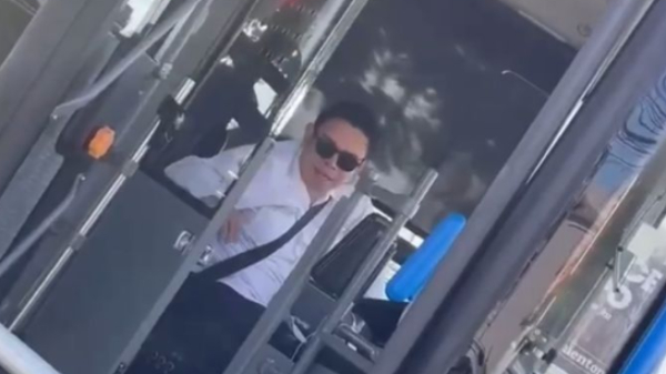 El conductor lanzó improperios contra el chofer del Va y Ven