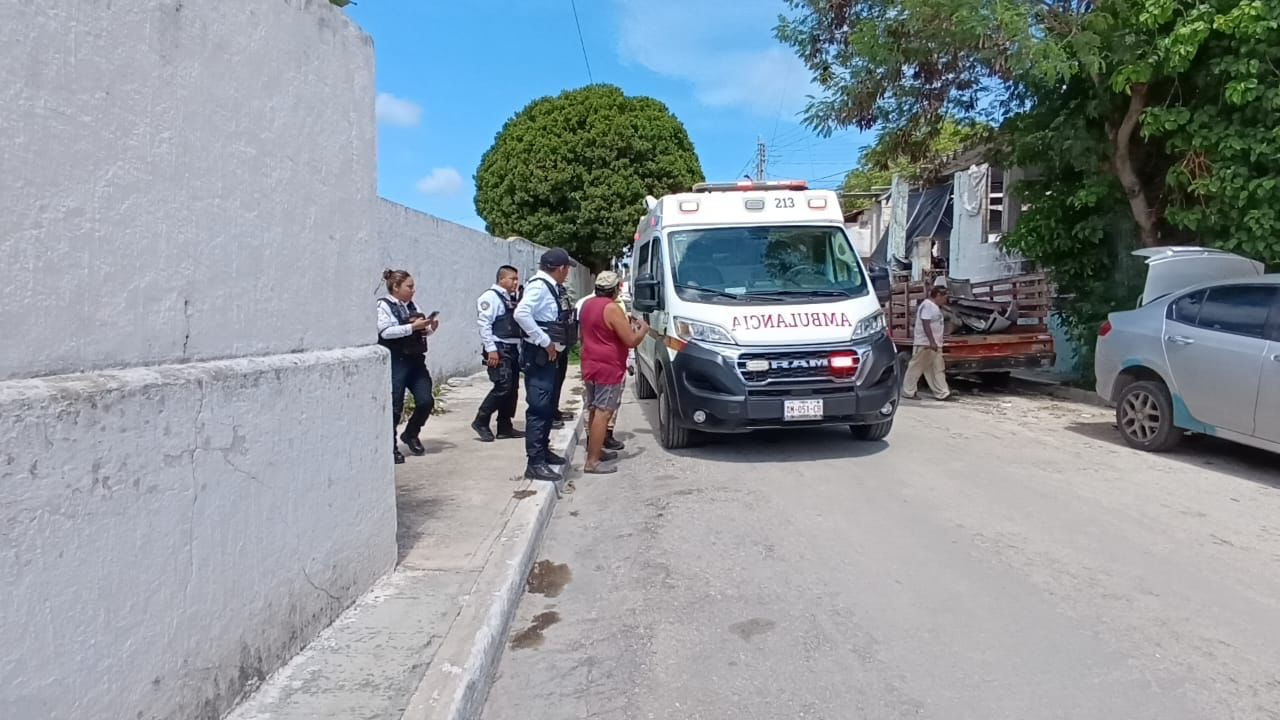 Emergencia en San Joaquín: adolescente se desploma dos veces rumbo a una tienda