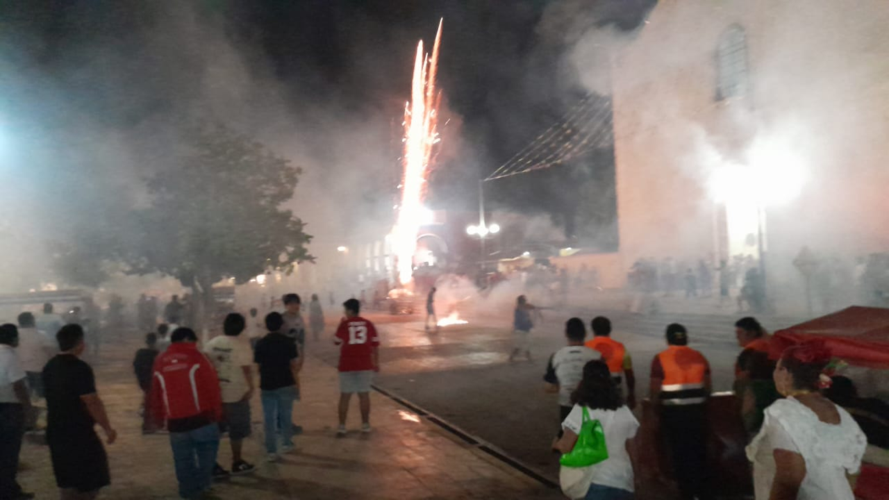 Niño resulta lesionado durante quema de torito en honor a la Virgen de la Asunción