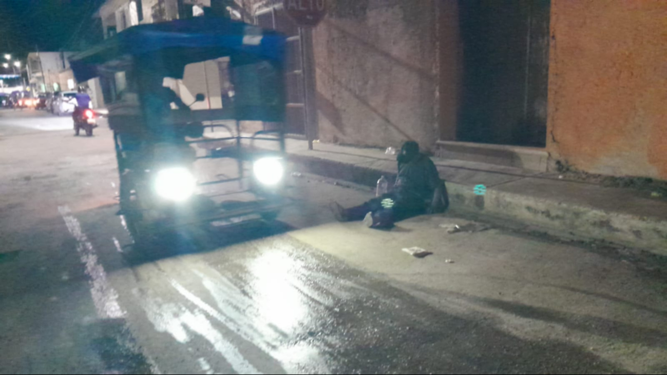 El hombre no sintió el golpe debido a la embriaguez en la que se encontraba.