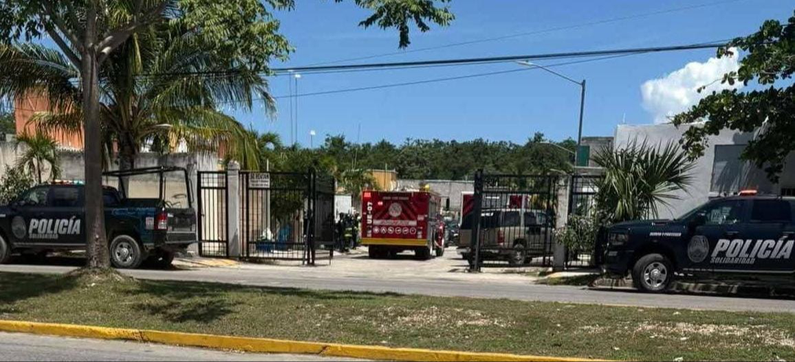 Policía Municipal y el Heroico Cuerpo de Bomberos atendieron el llamado de emergencia.