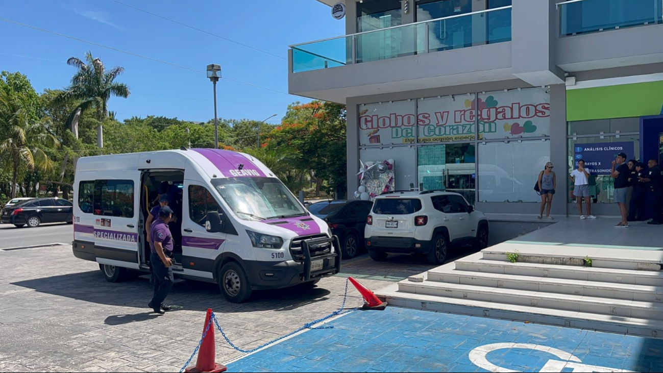 Presunto despido en tienda de Cancún termina en violencia de género