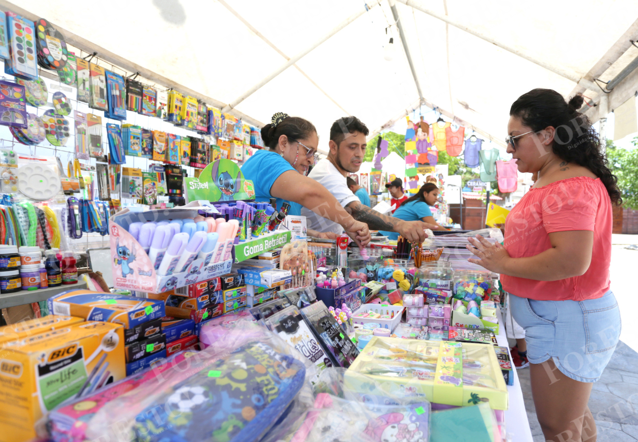 Algunas familias optan por reutilizar los útiles escolares