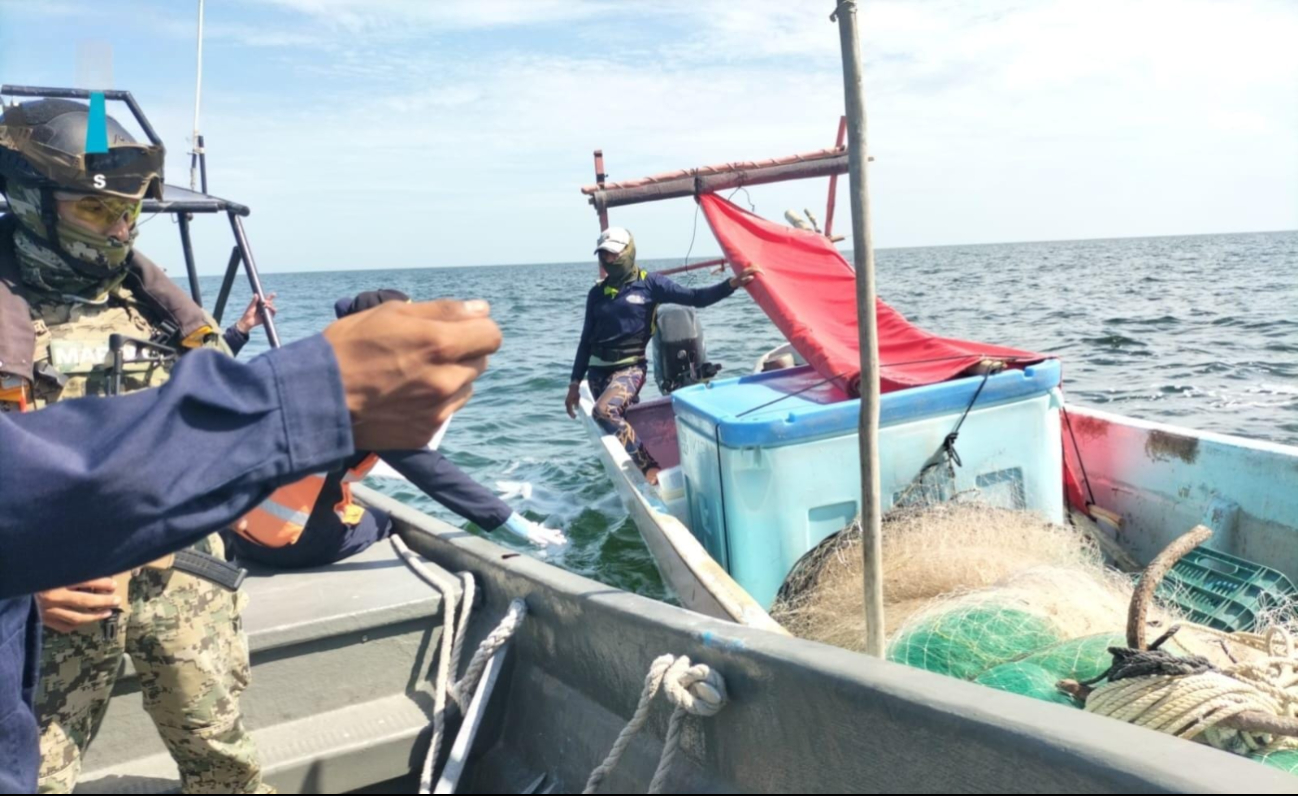 Costas de Campeche, foco de vigilancia: Marina y Conapesca detienen pesca ilegal Costas de Campeche, foco de vigilancia: Marina y Conapesca detienen pesca ilegal