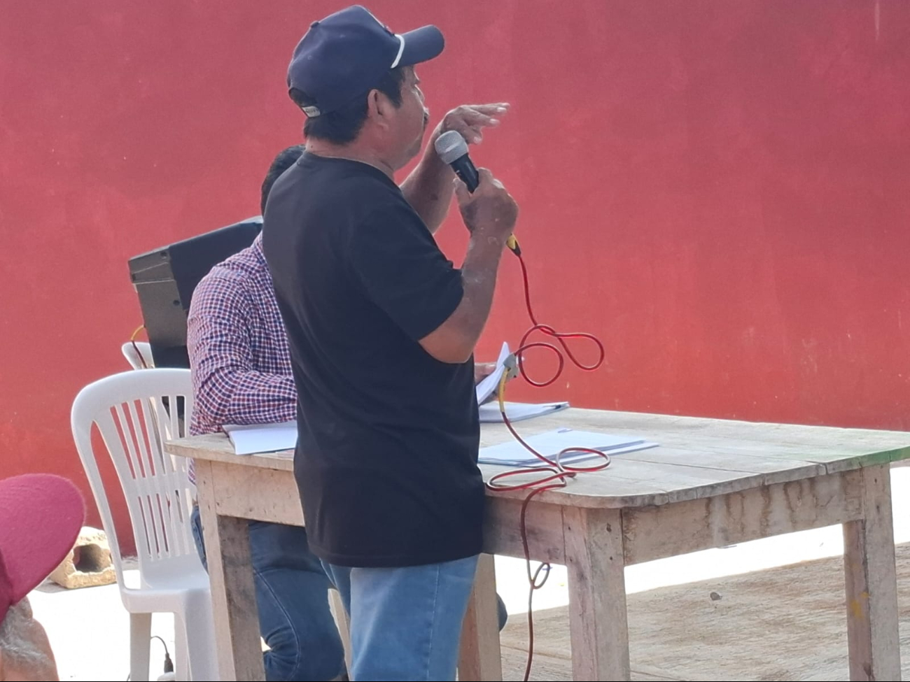 Comisario asegura que todo debe comprobarse con documentos oficiales Comisario asegura que todo debe comprobarse con documentos oficiales