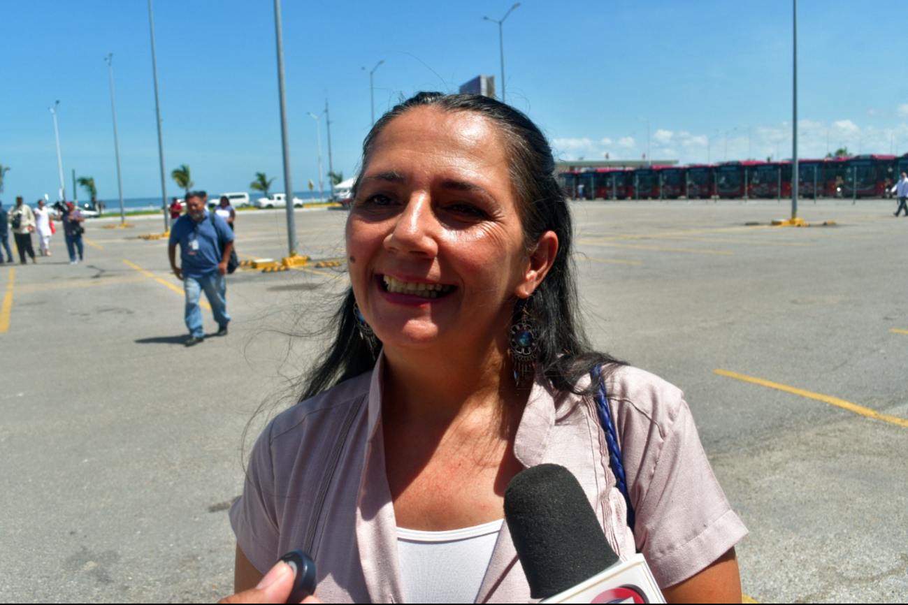 Lucila Nader Mena pidió a los jóvenes tener su credencial vigente Lucila Nader Mena pidió a los jóvenes tener su credencial vigente