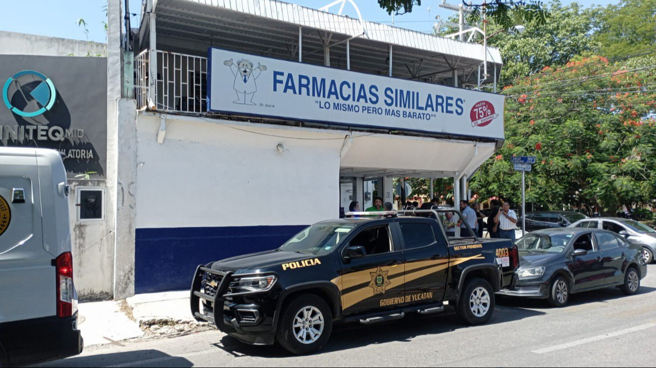 El hombre comenzó a vomitar sangre y momentos después se desplomó